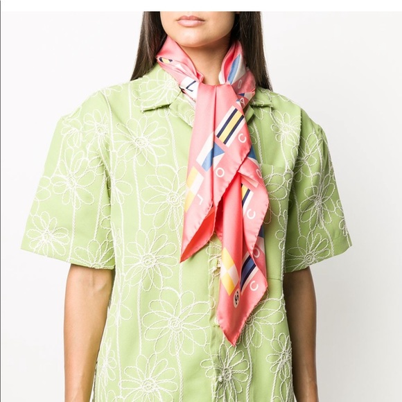 CHANEL Silk Scarf Bijoux Jewellery Pearls Earrings CC Logo - Picture 9 of 14